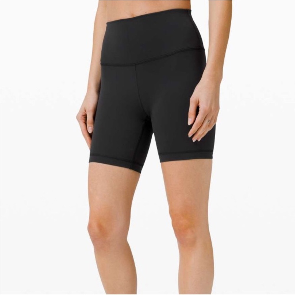 🌼LULULEMON Wunder Train High-Rise Short 6" Black, size 2